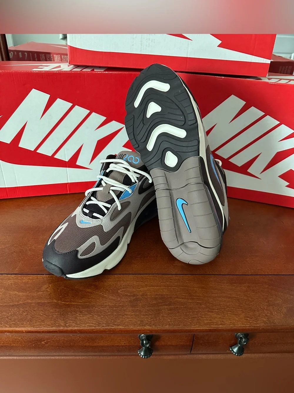 Nike comfort lightweight upper