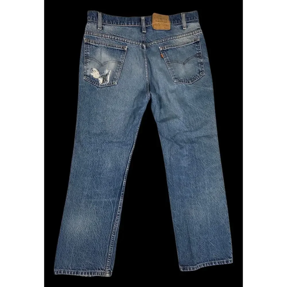 Levis product distressed
