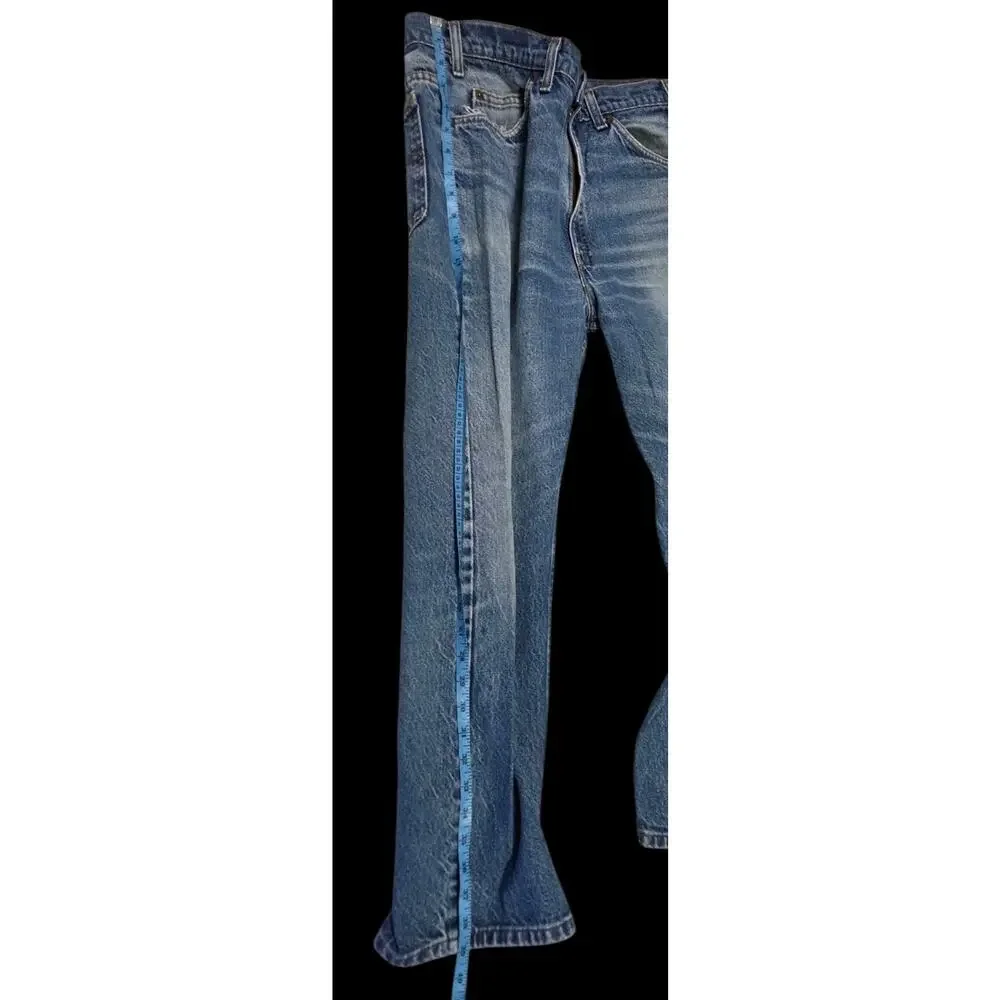 Levis product distressed