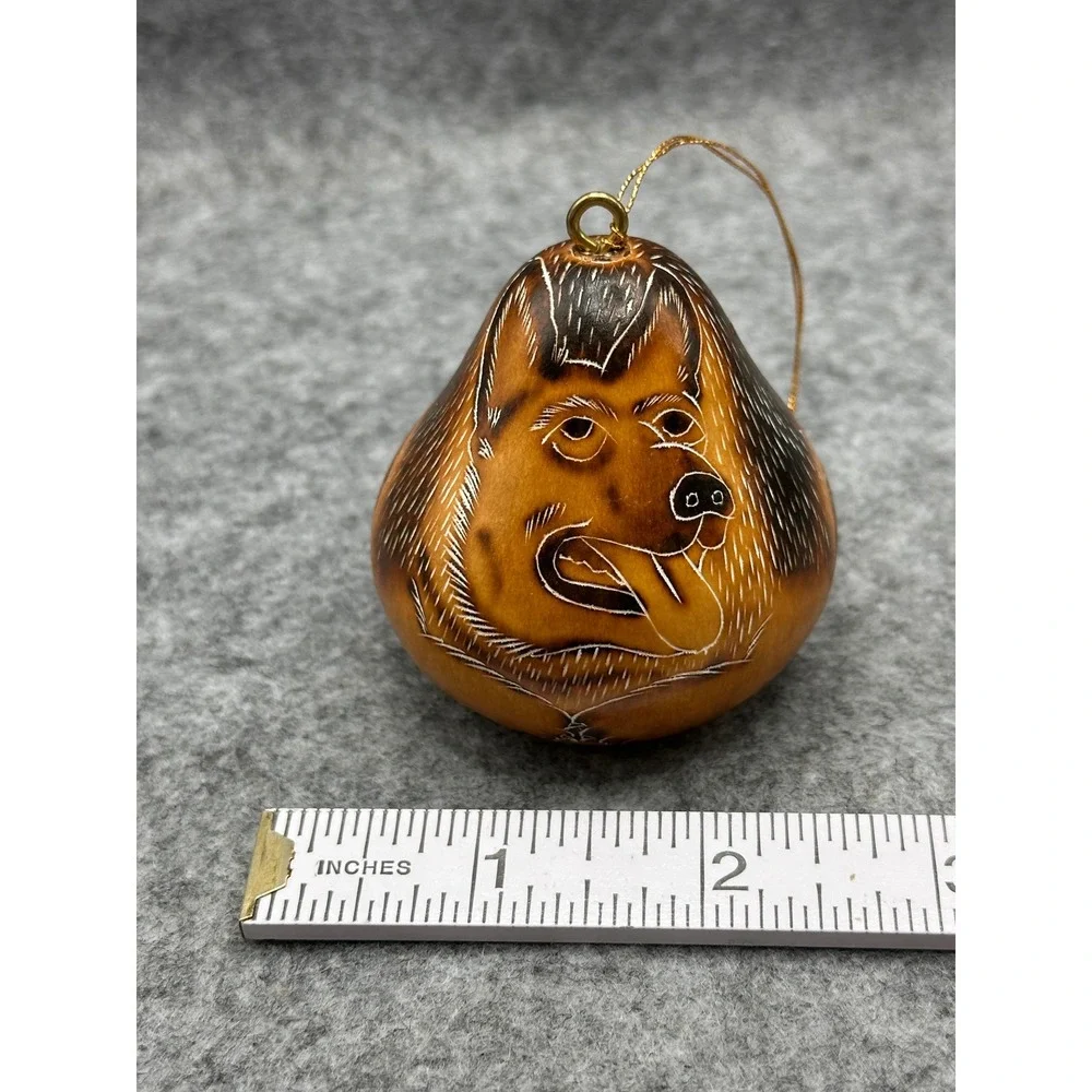 Lucuma hand carved
