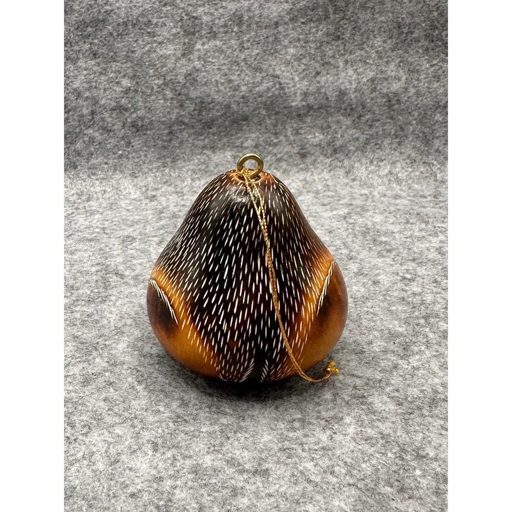 Lucuma hand carved