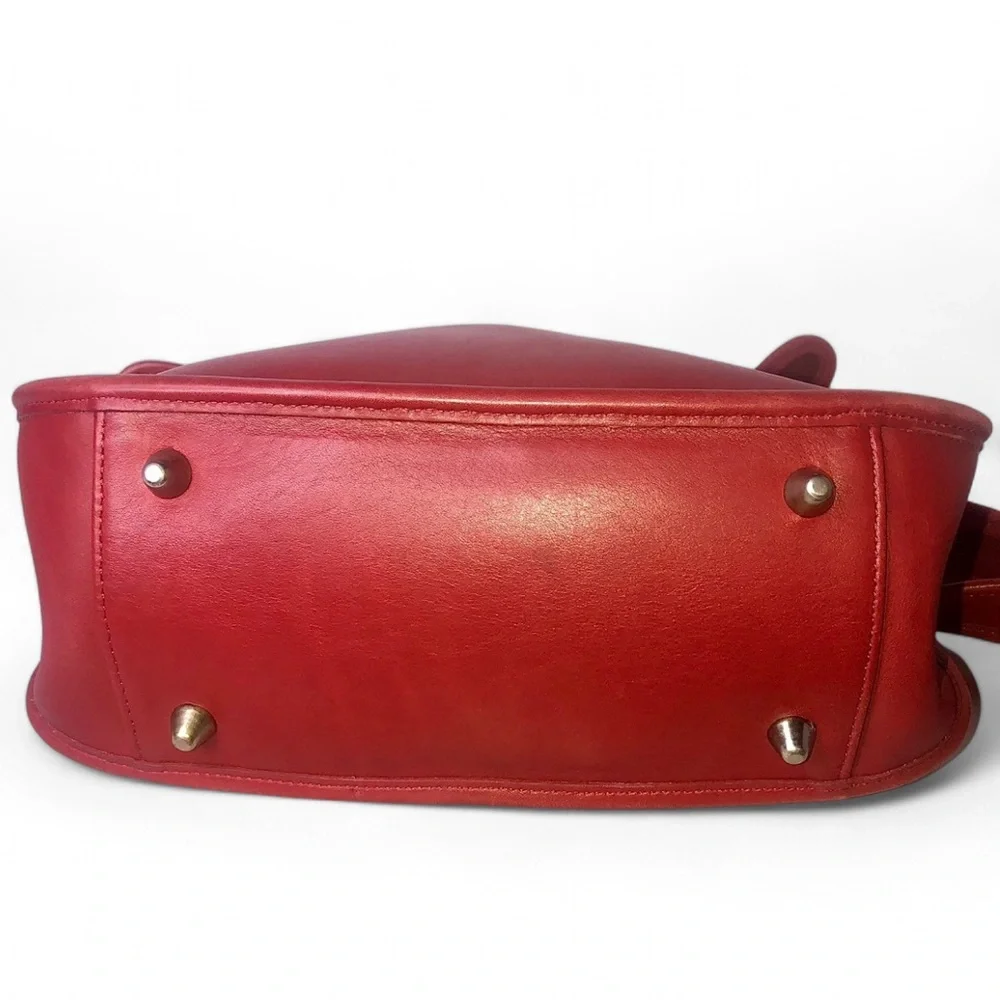 Coach vintage legacy