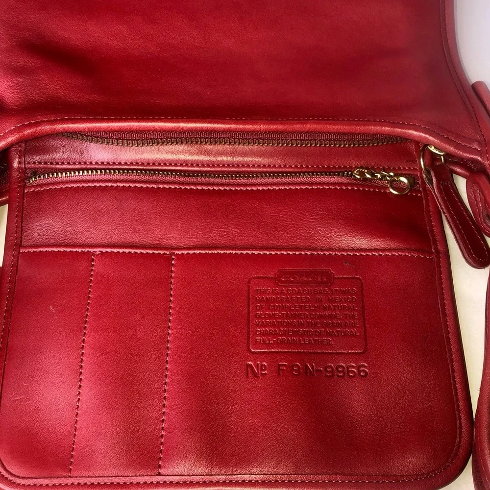 Coach vintage legacy