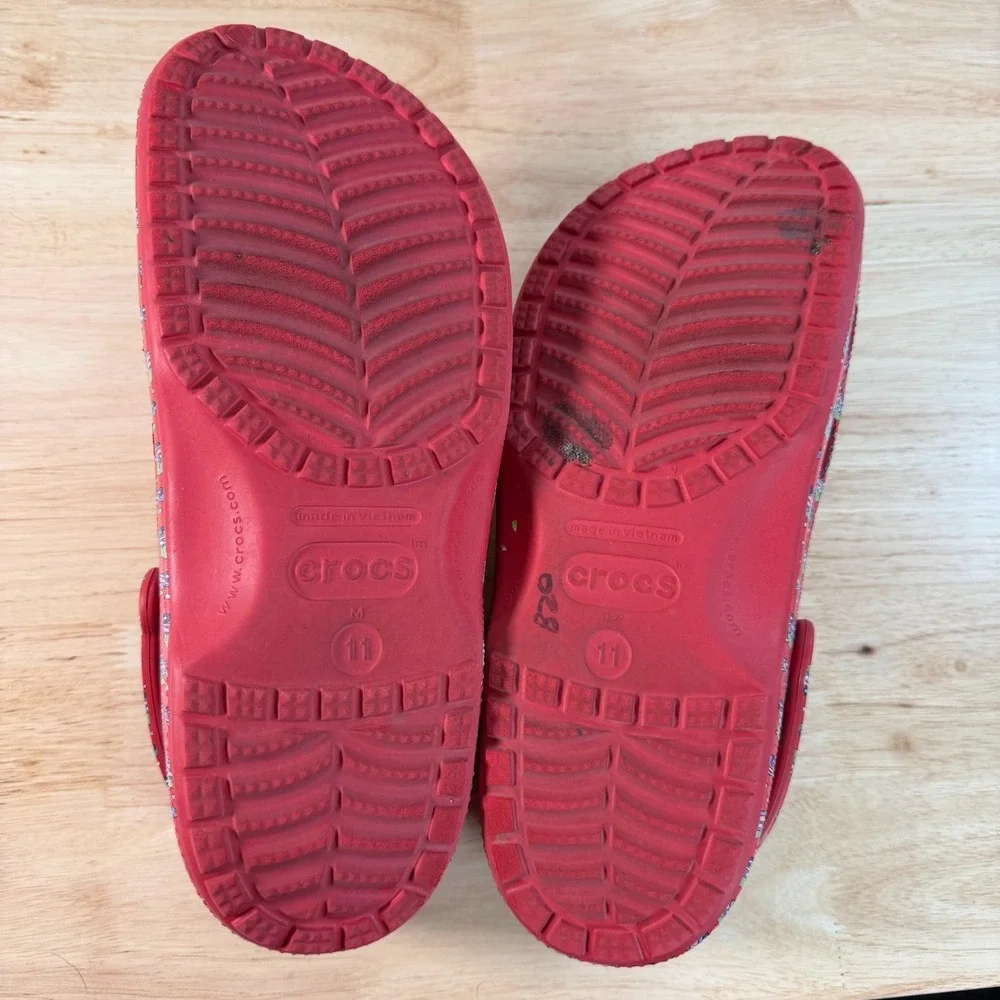 CROCS vineyard vines