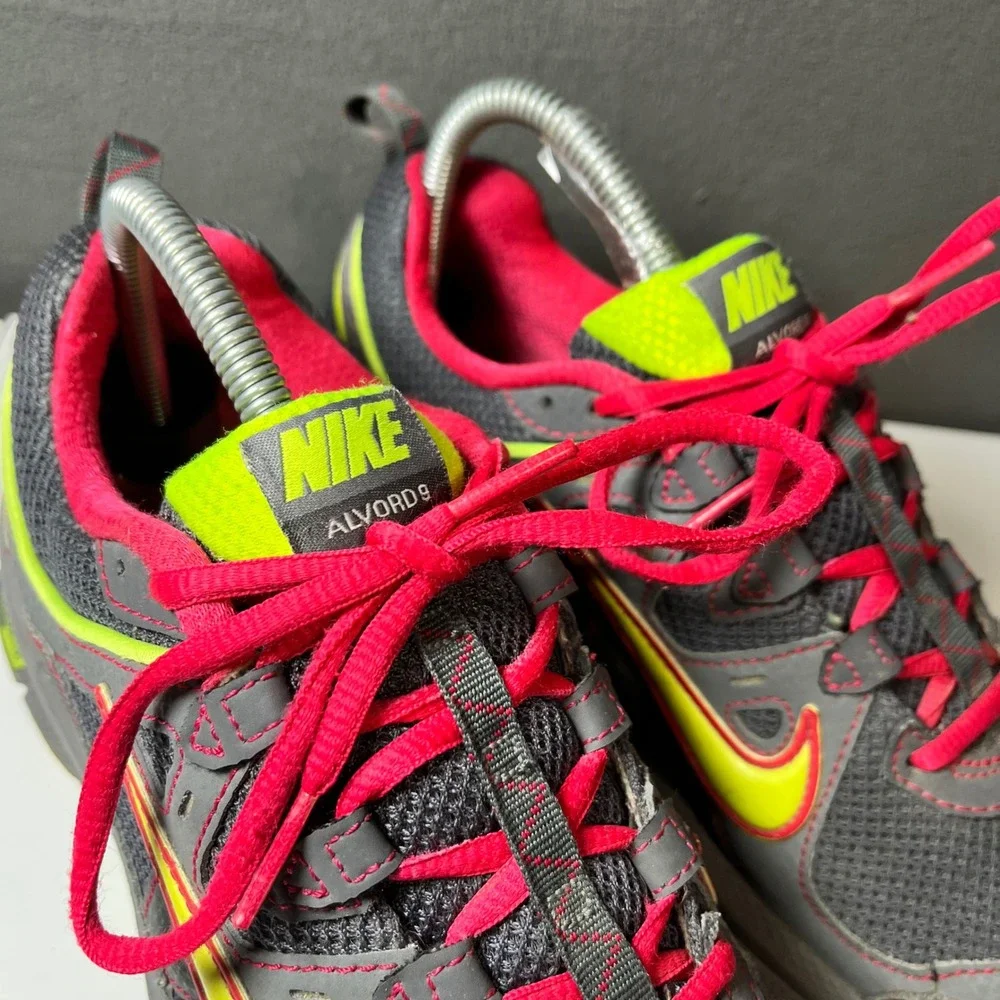 Nike Alvord 9 Trail Running Shoes Mens 8 Grey Volt Pink 443517-036 Sneaker
