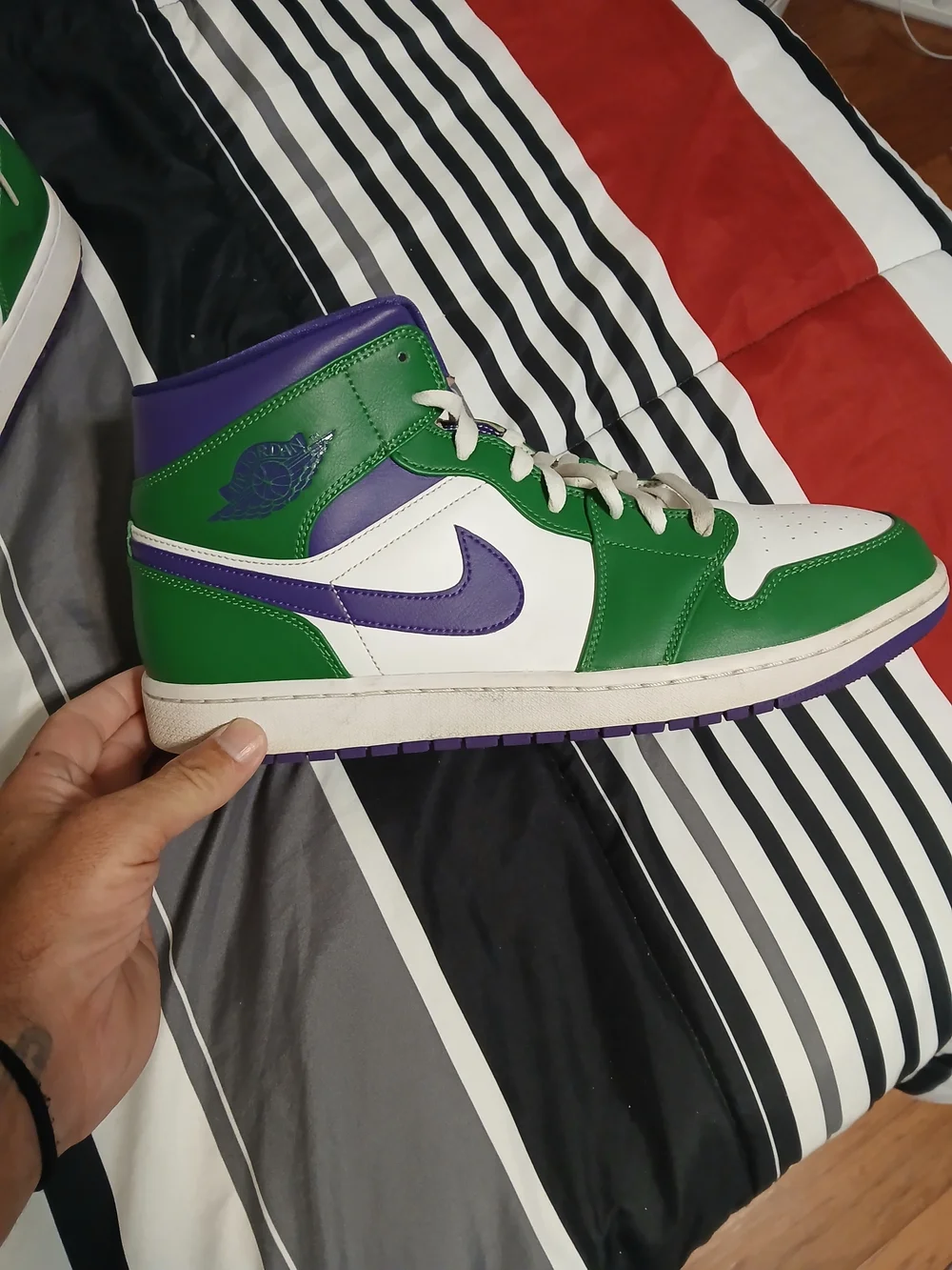 Jordan 1 Mid Hulks Size 13
