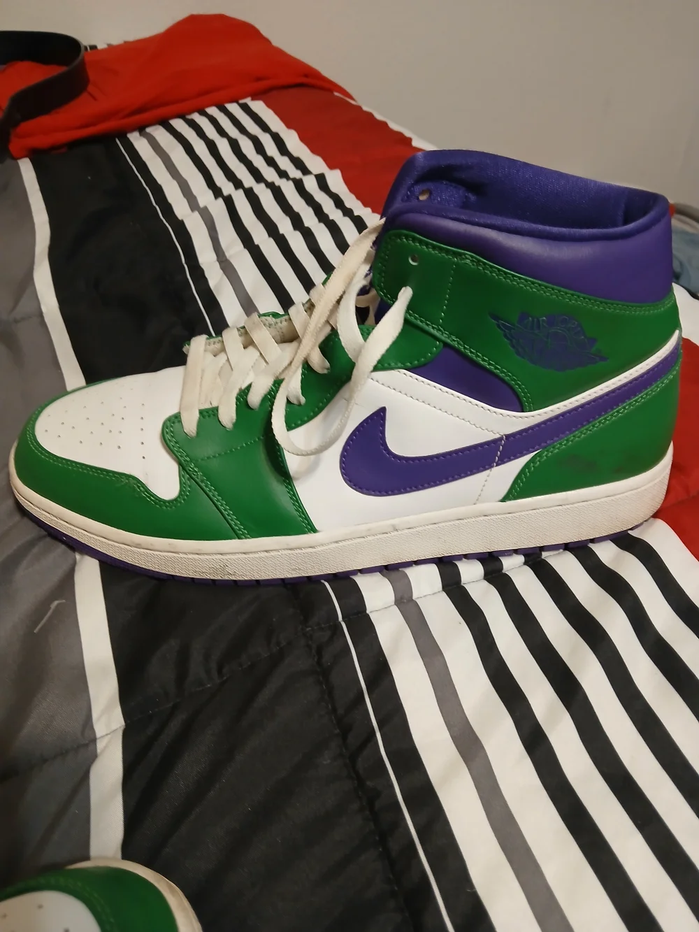 Jordan mid top
