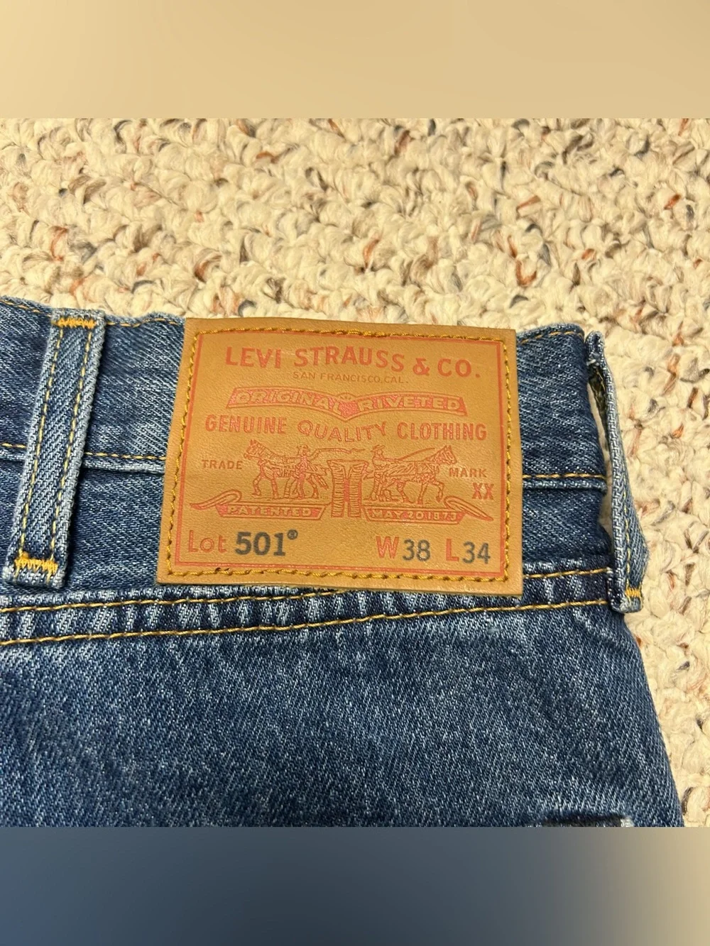 Levi’s Premium Mens 501 Button-Fly Straight Fit Blue Jeans 38x34 Big E