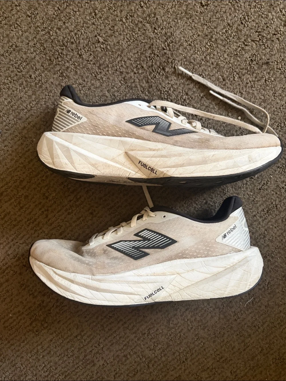 New Balance Men’s FuelCell v5 Running Sneakers - Beige/Black