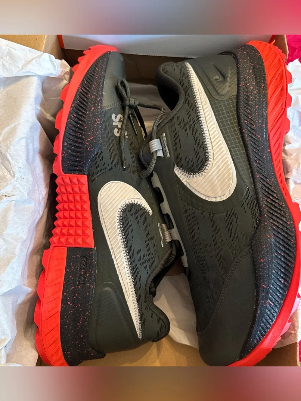 Nike long or tread