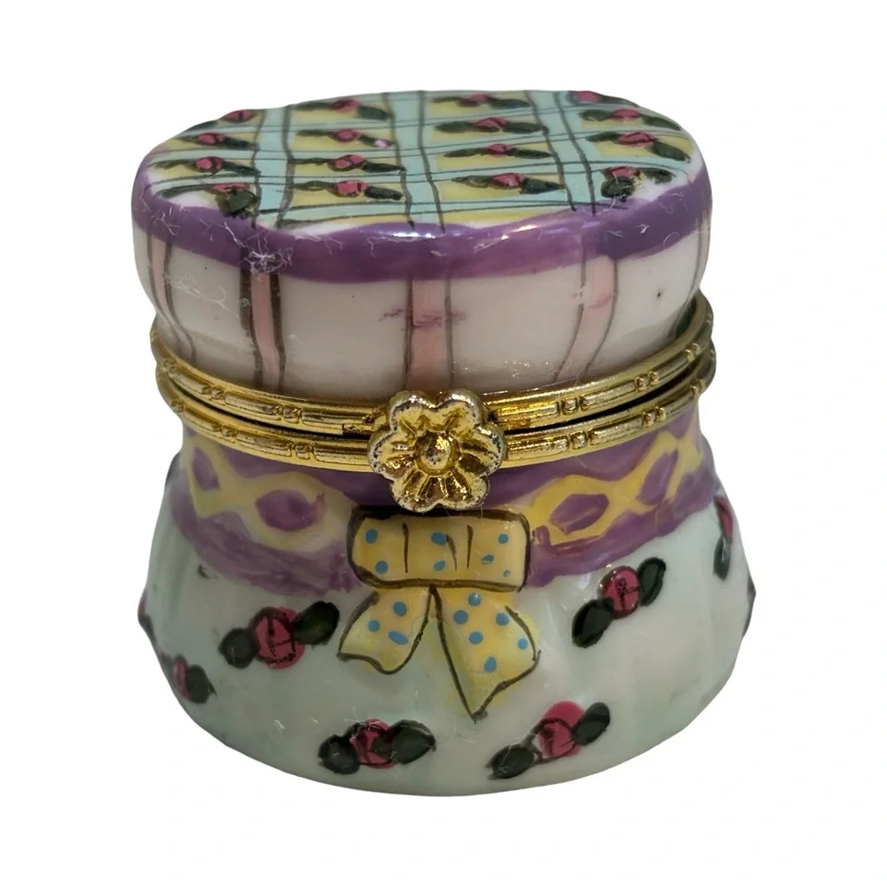 Decorative Porcelain Trinket‎ Jewelry Ring Box with Floral Design