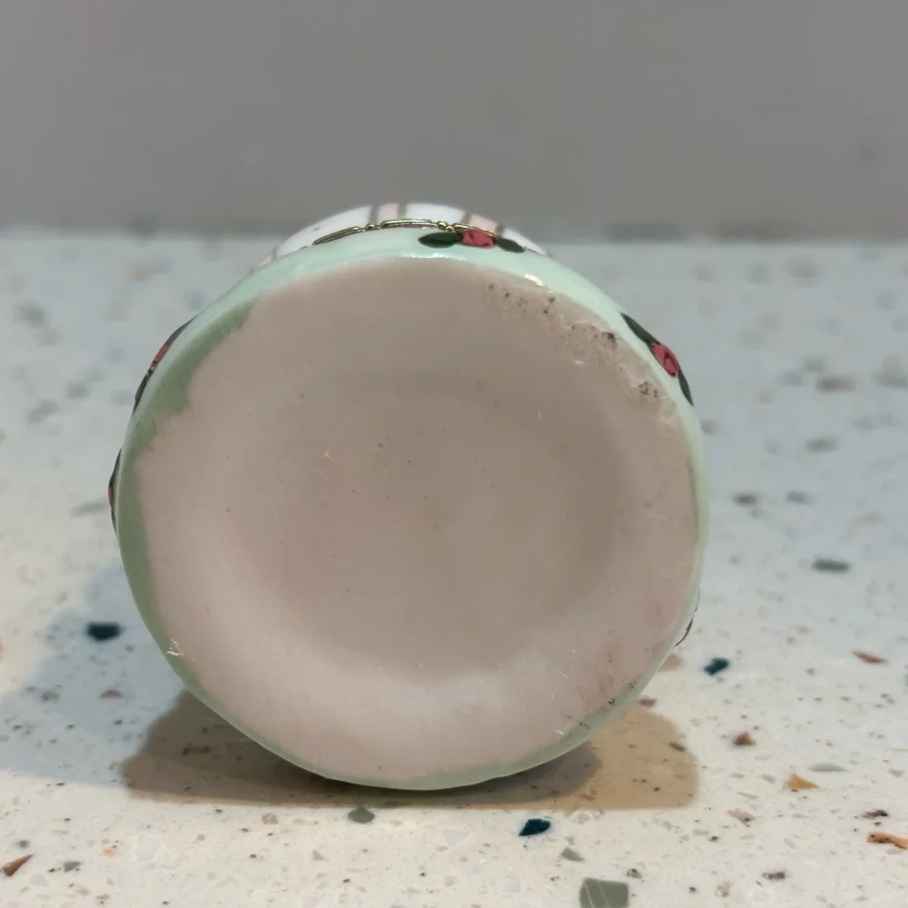 N/A charming porcelain