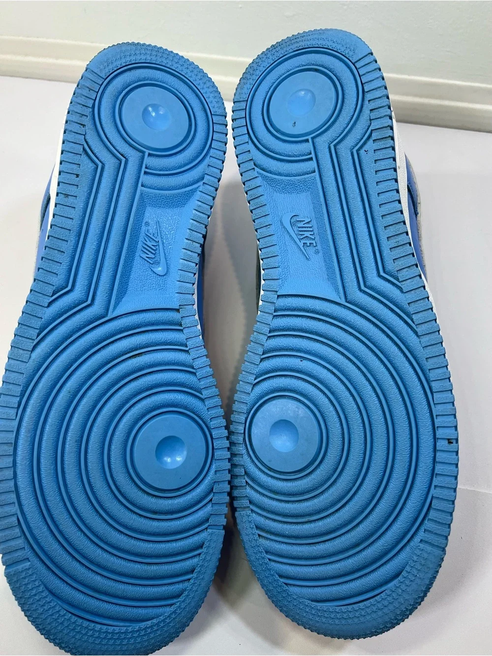 Nike everyday blue comfort