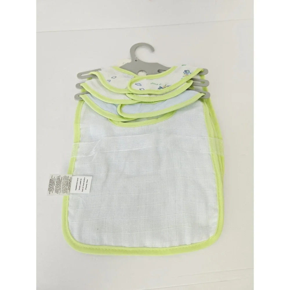Kyle & Deena baby bibs