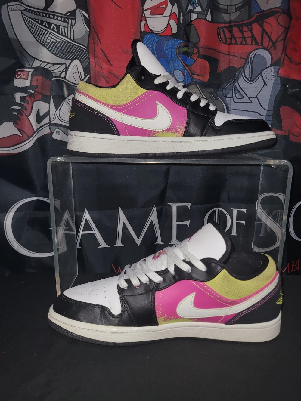 Nike sneakers clean black