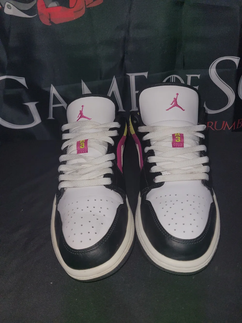 Nike white casual base