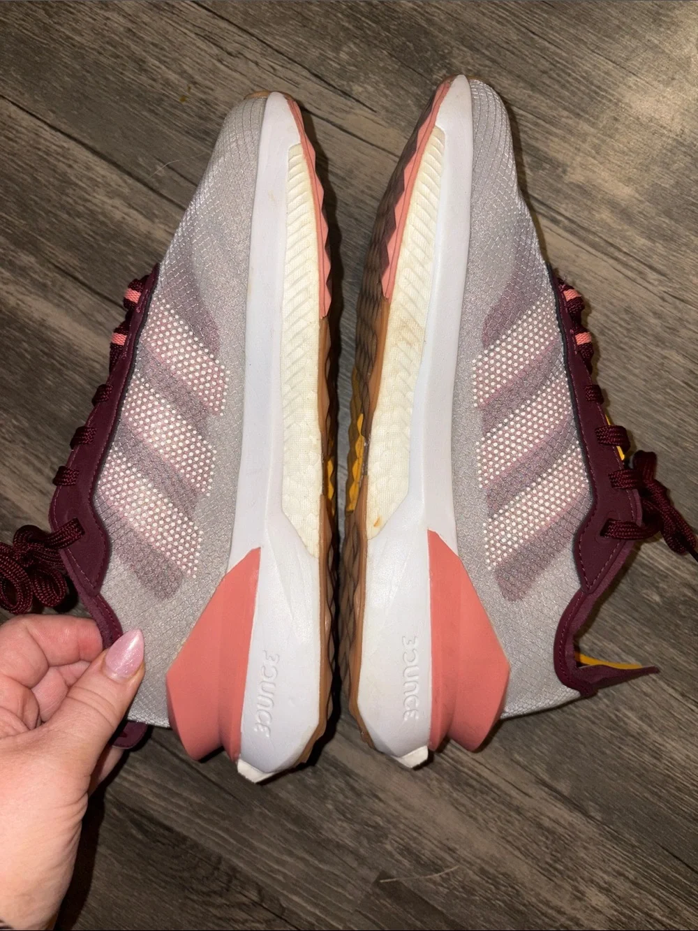 adidas avryn grey