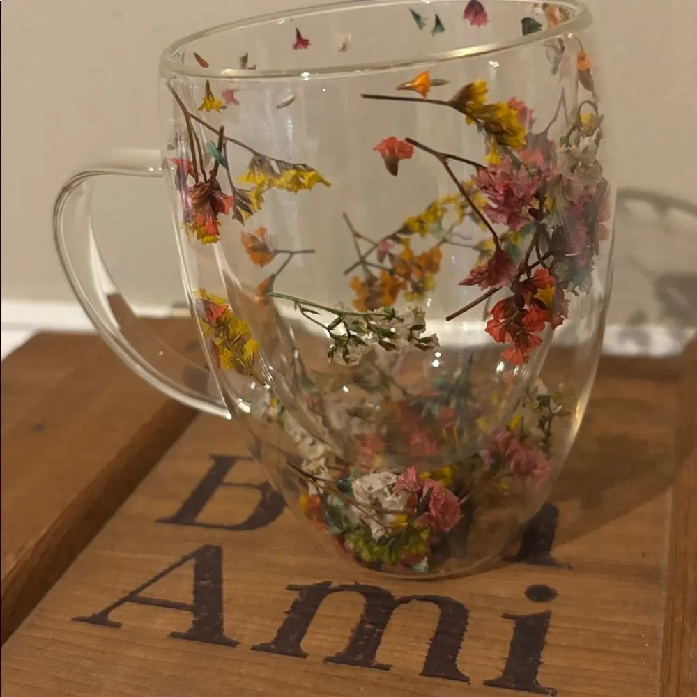 Unbranded dried floral
