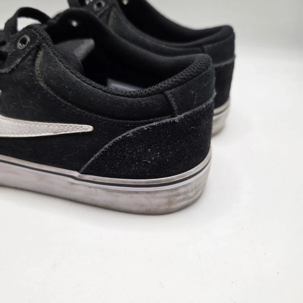 Nike sb chron