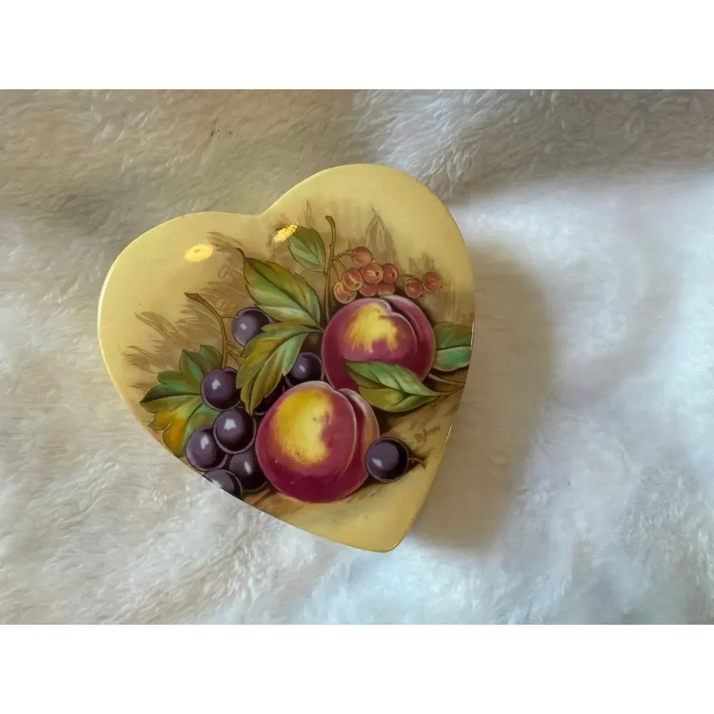 Aynsley Orchard Gold Heart Trinket Box Bone China England Fruit Covered Box