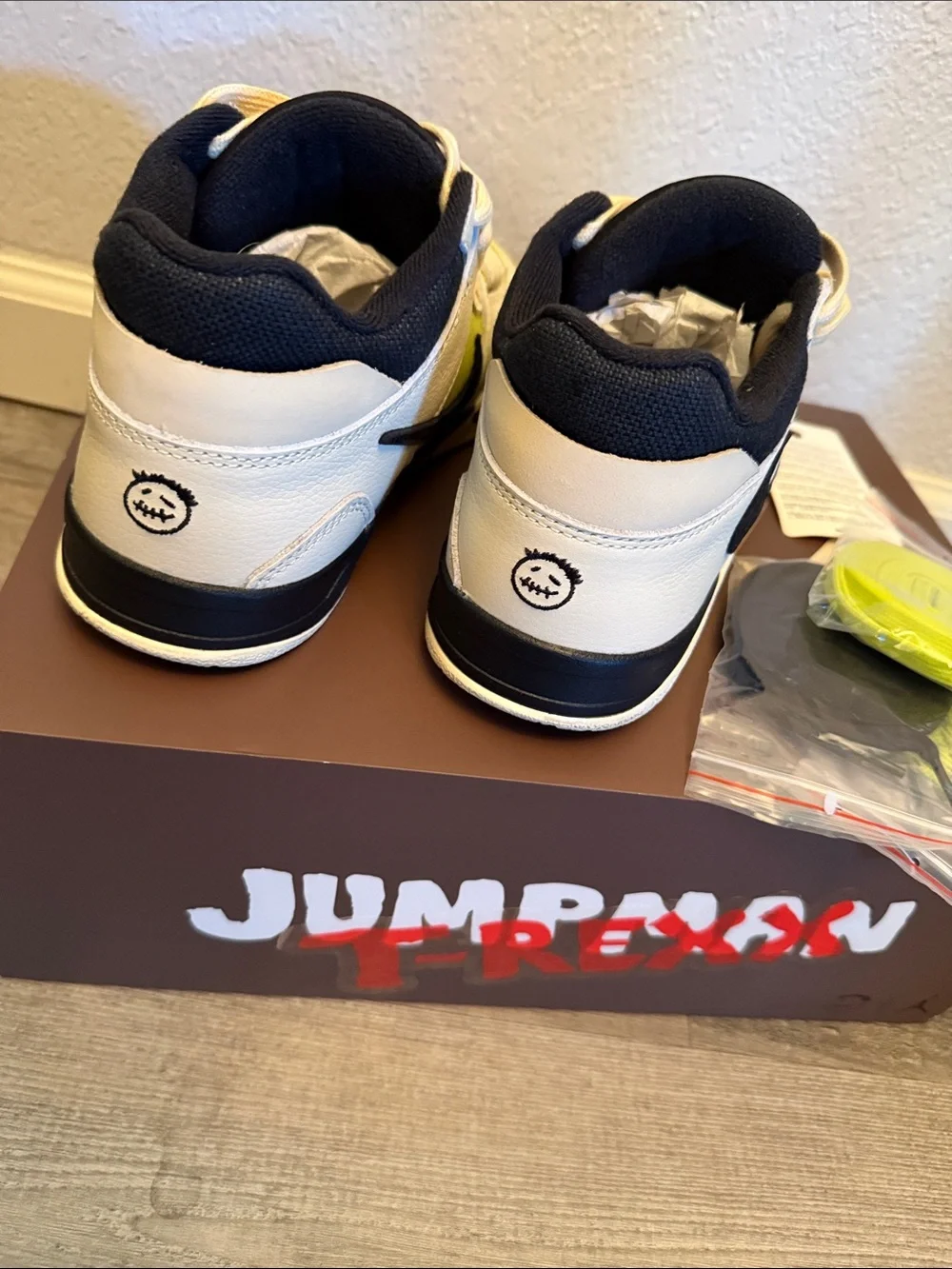 Jordan Jumpman Jack TR Travis Scott Bright Cactus