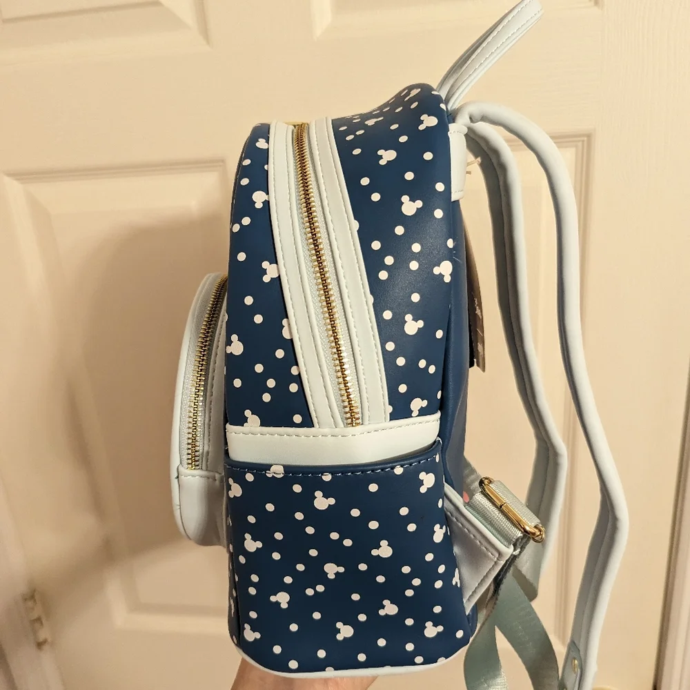 Disney Loungefly Mickey & Minnie Mouse Snowman Snow globe bag backpack
