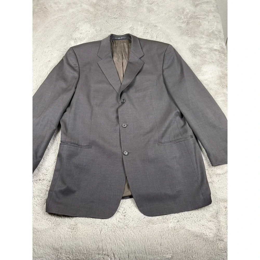 Hugo Boss out buttons