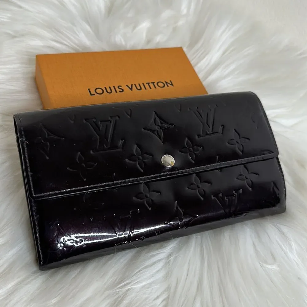 Louis Vuitton preloved louis