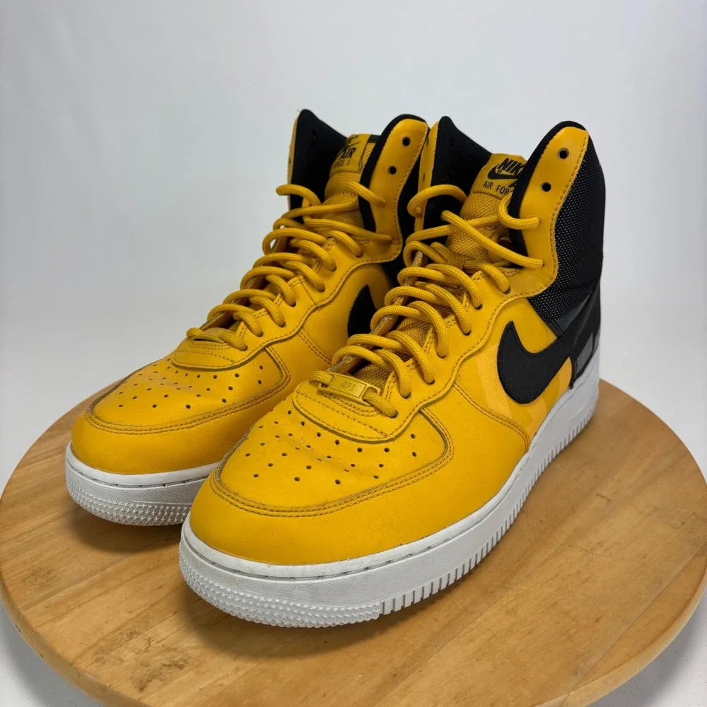 Nike no straps*