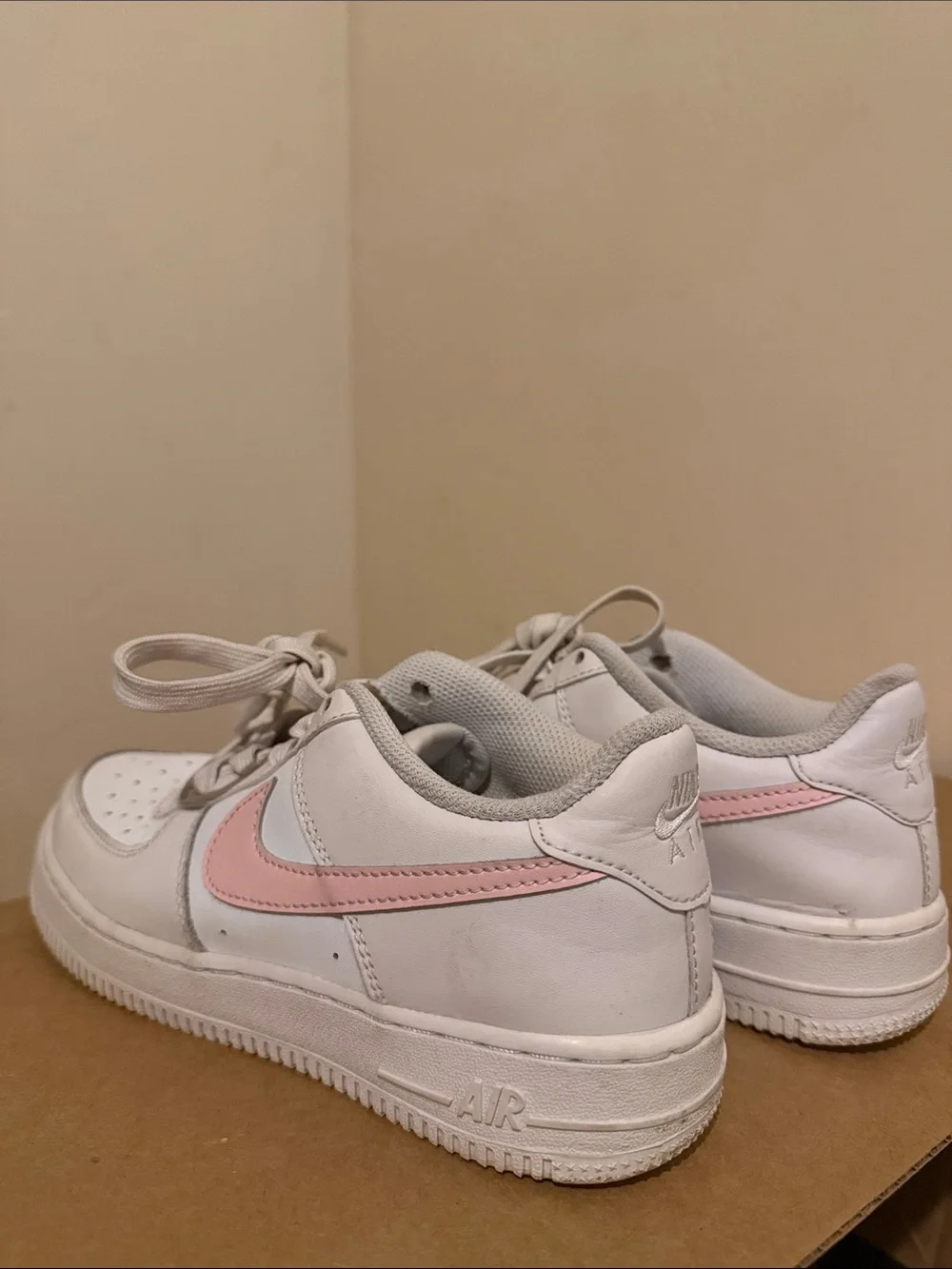 Nike stylish low