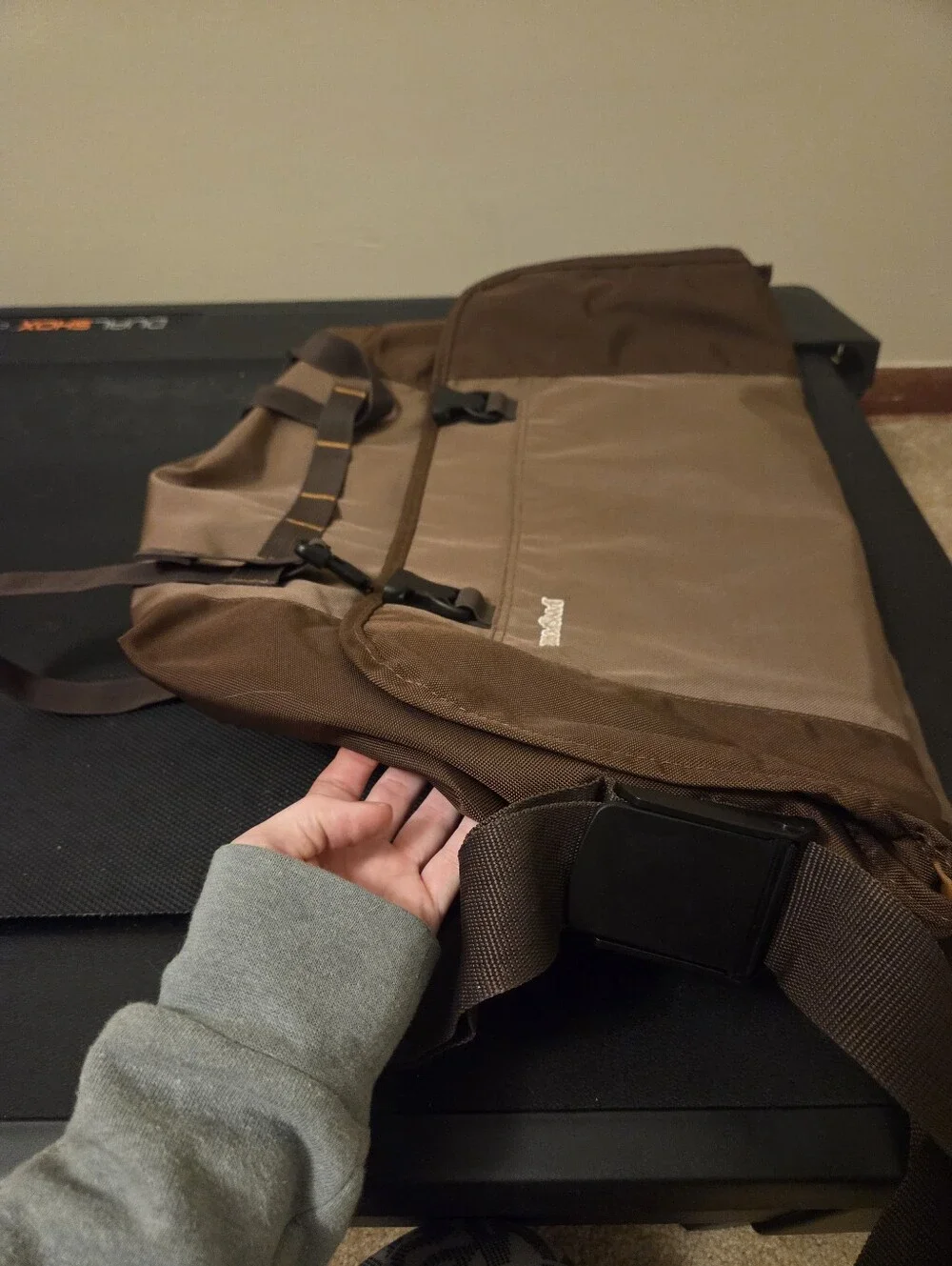 Jansport brown laptop