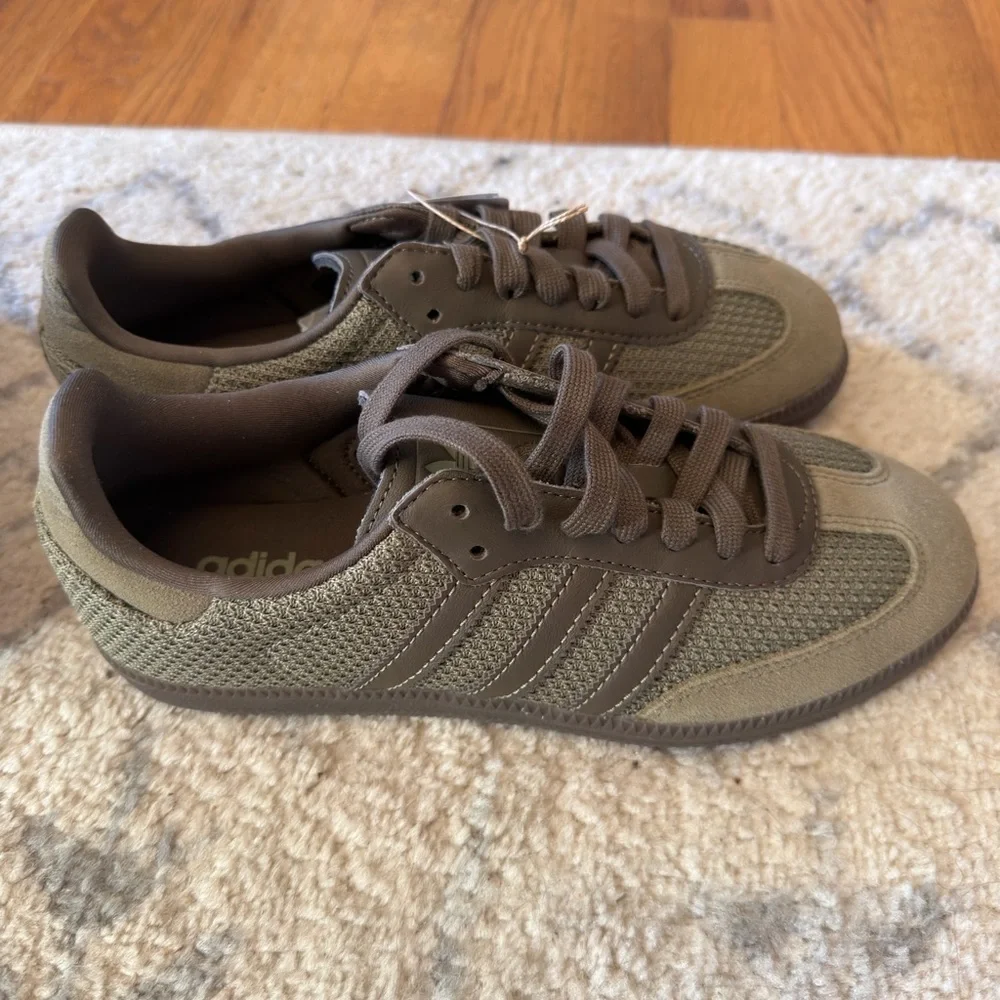 adidas stylish sneakers