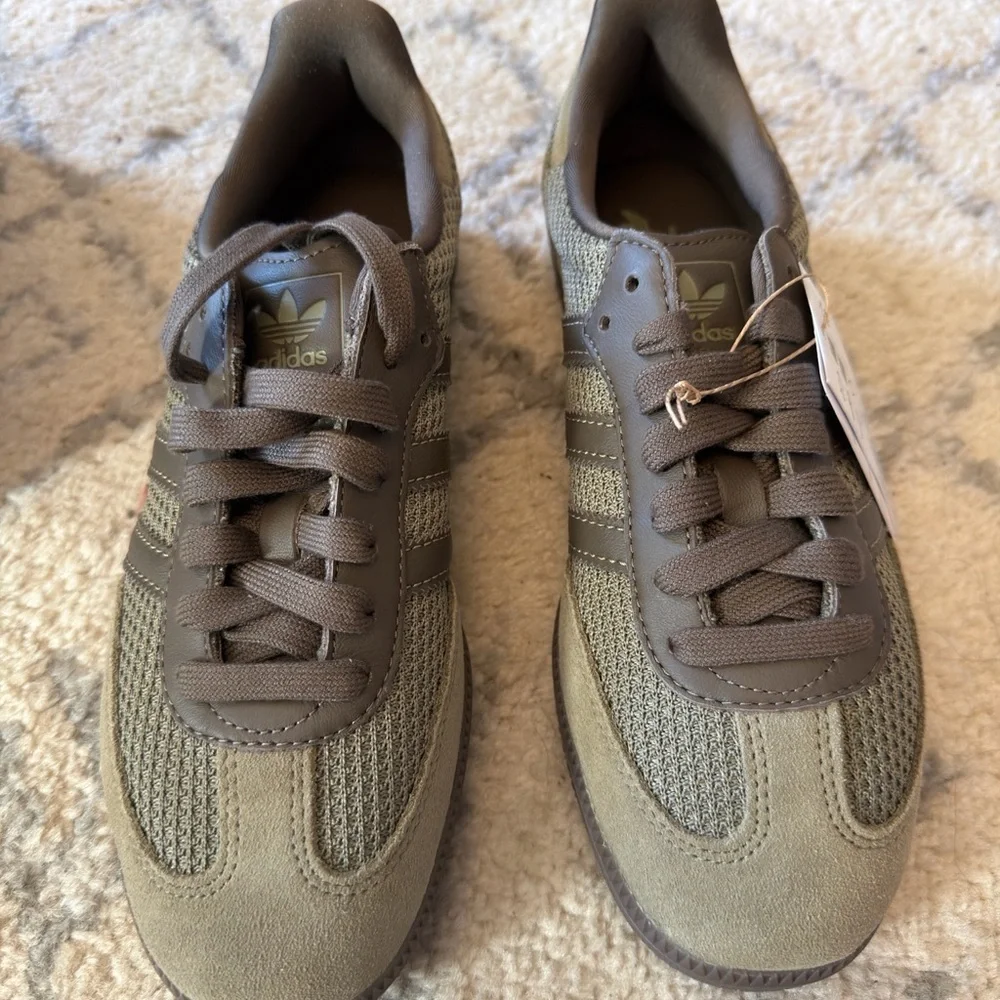adidas stylish sneakers