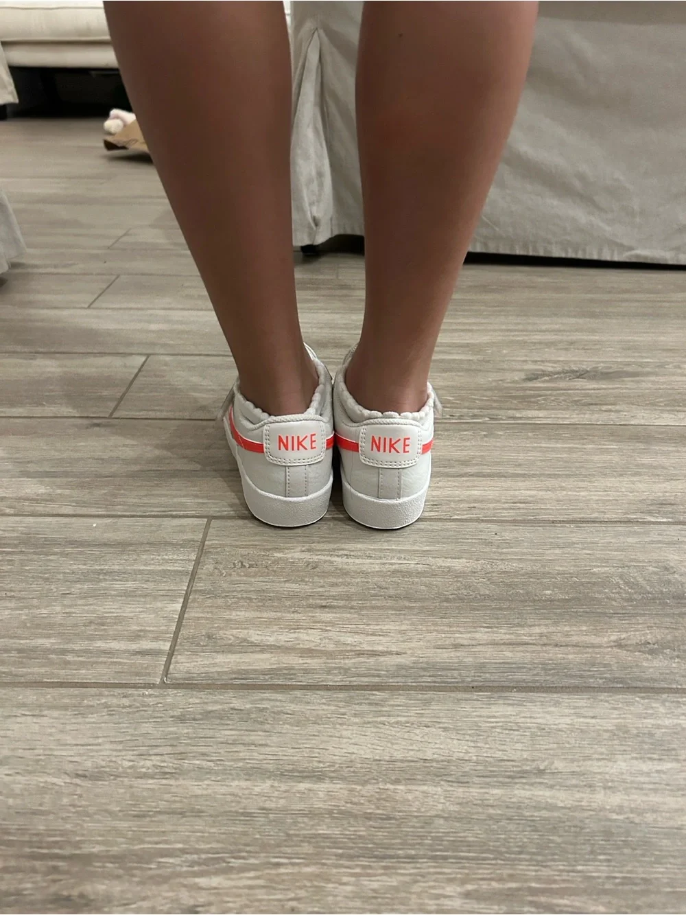 Nike sleek low