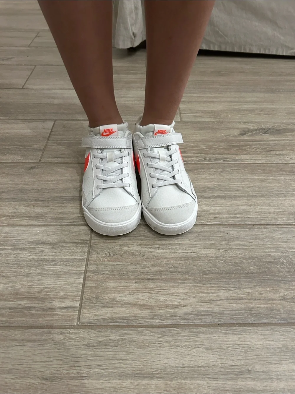 Nike sleek low