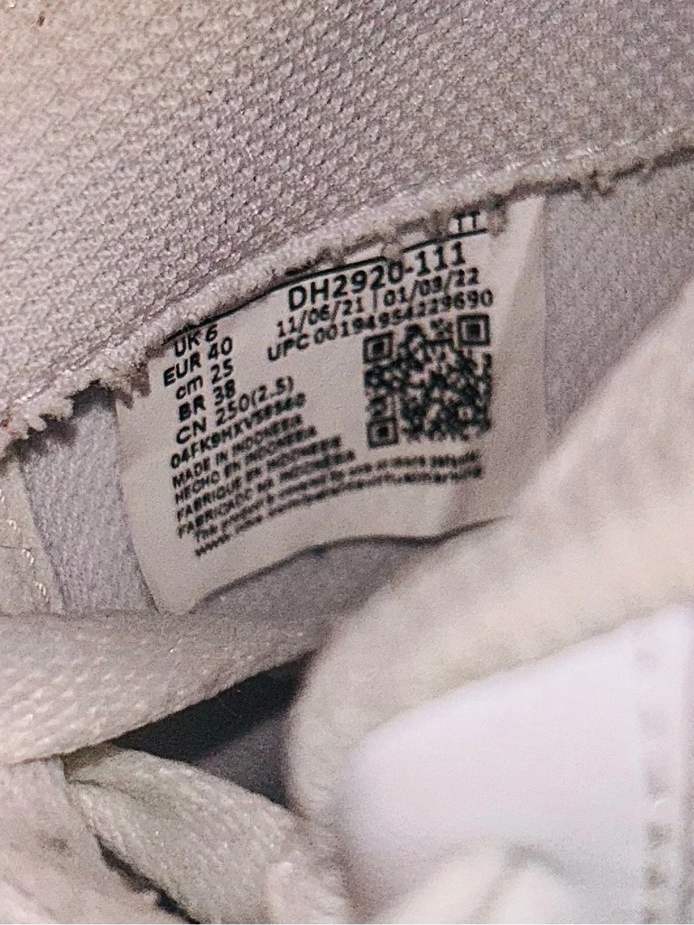 Nike White Leather AF1 Low Top Sneakers
