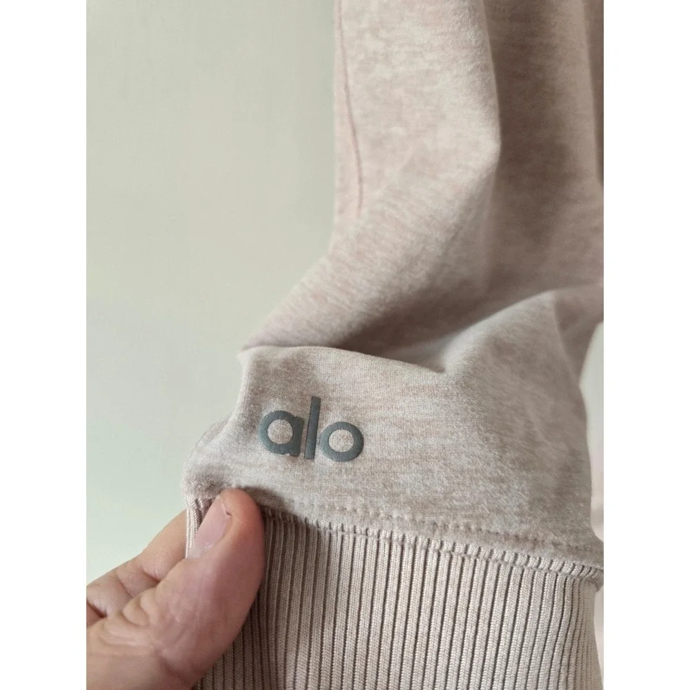 ALO Yoga legging or polyester