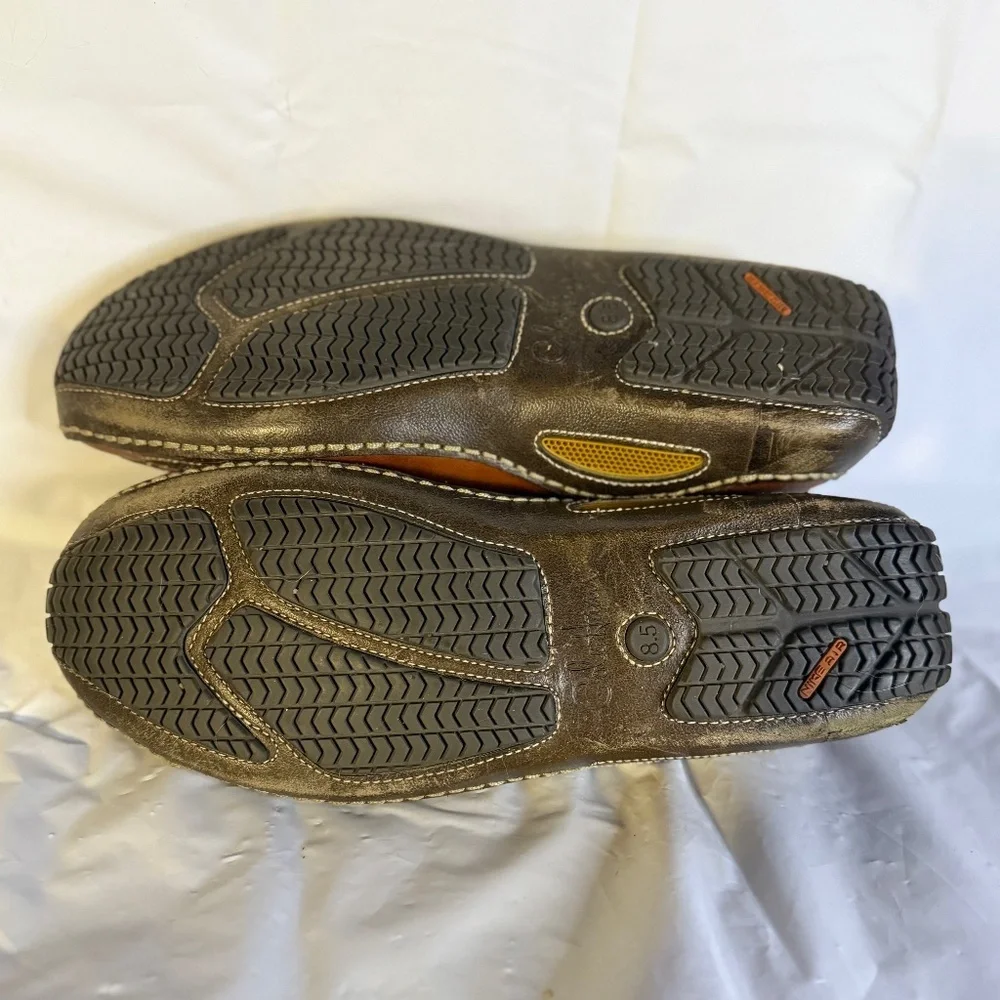 Cole Haan contrasting often stitching