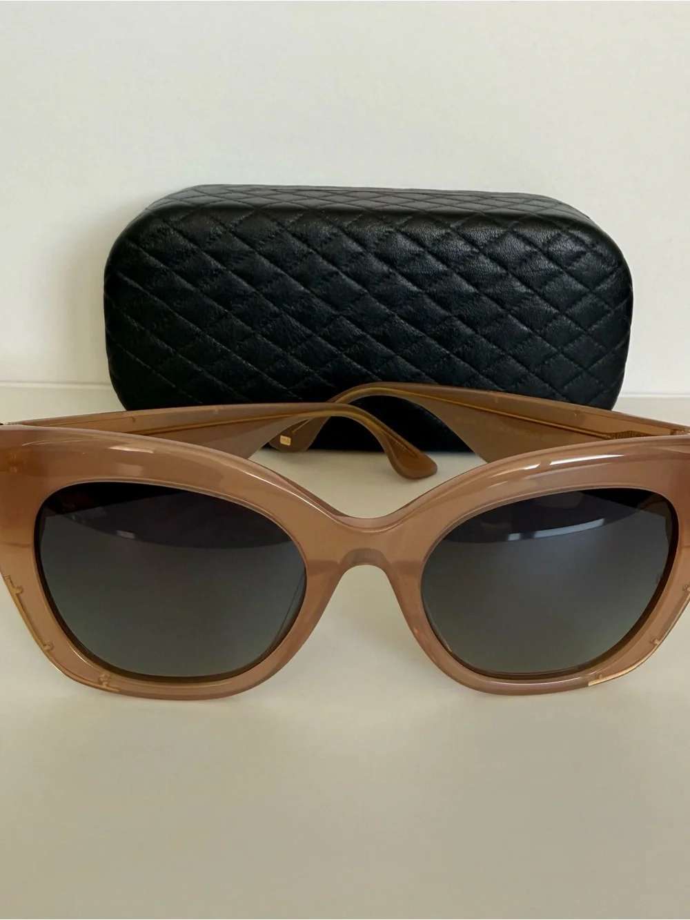 NEW!!! MO women sunglasses European brand Retail 320$