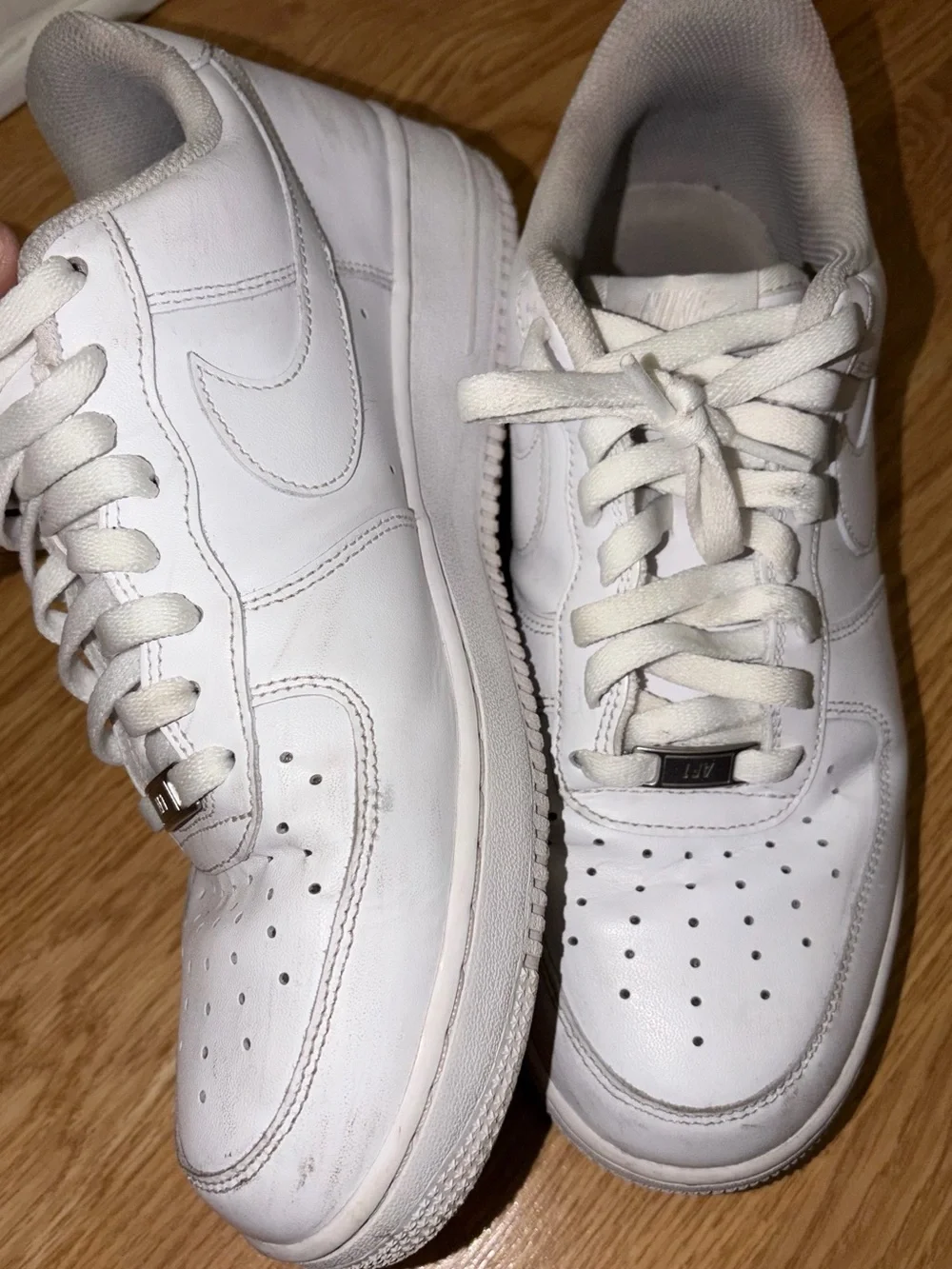 Nike White Men's Low-Top Sneakers