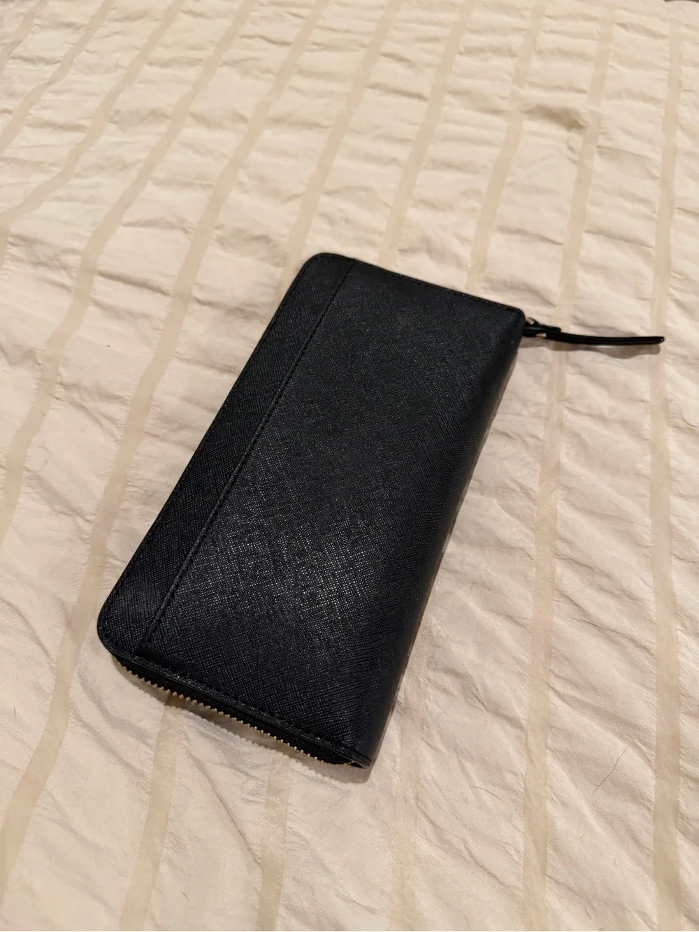 kate spade compact zip