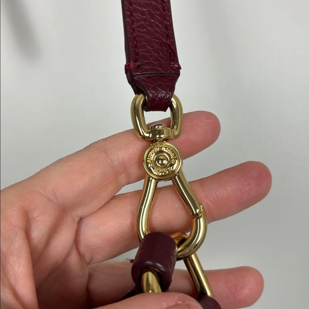 Lauren Ralph Lauren shoulder doesn’t
