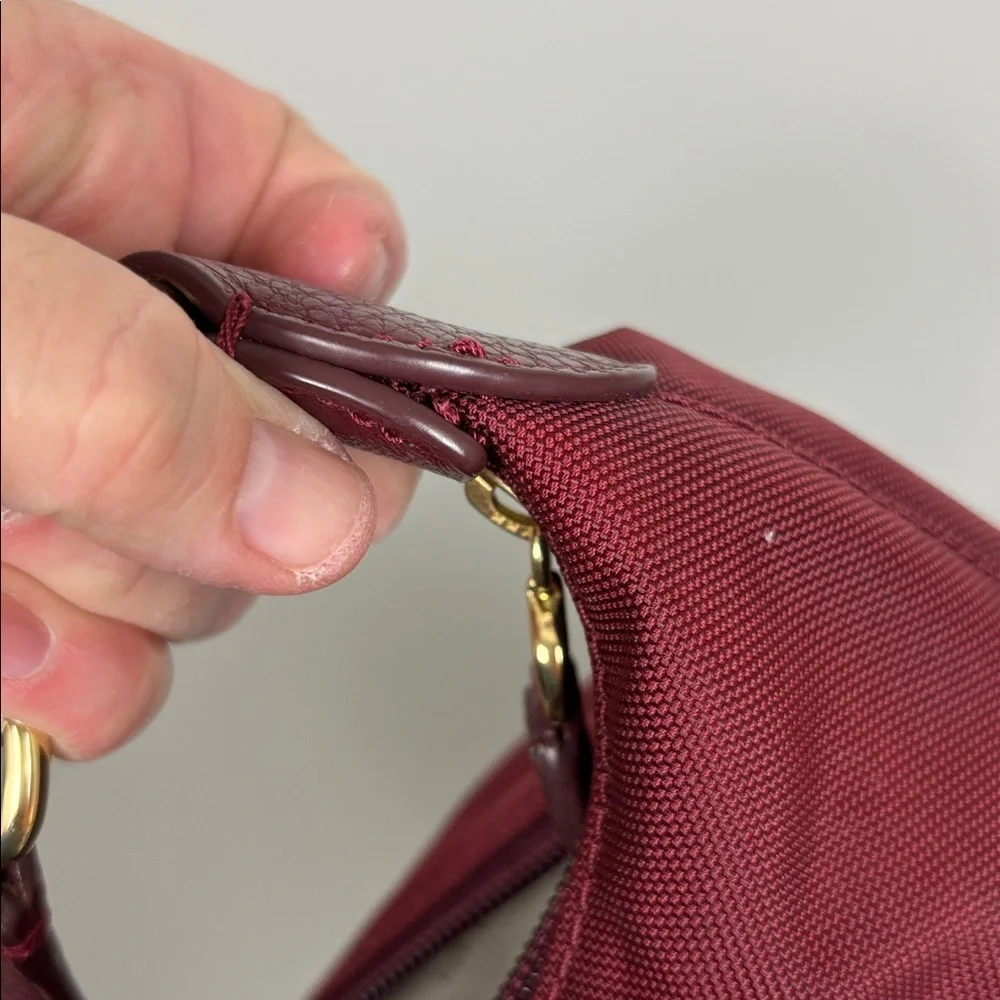 Lauren Ralph Lauren hobo zipper doesn’t