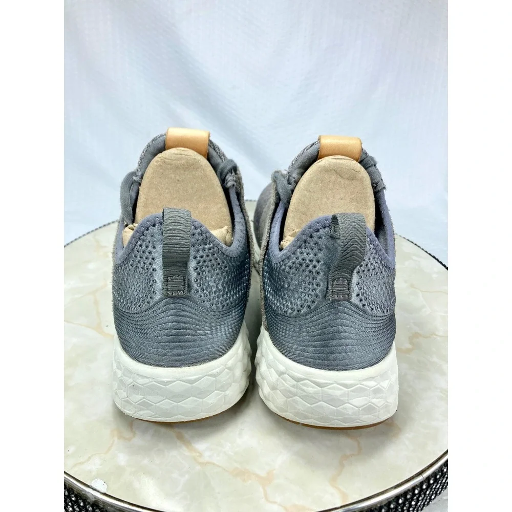 New Balance minimalist package