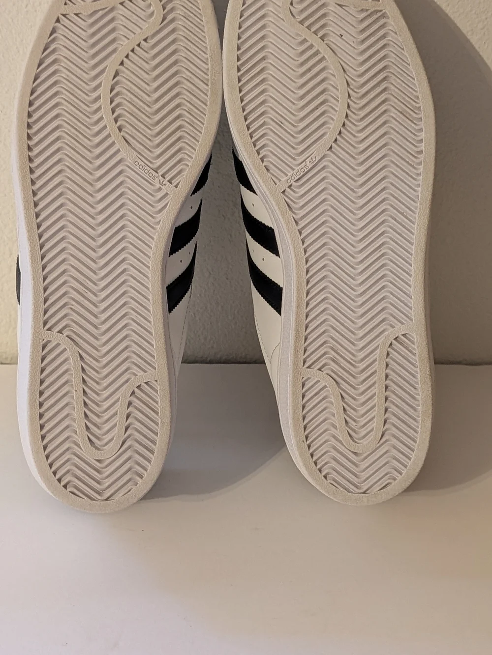 adidas classic superstar