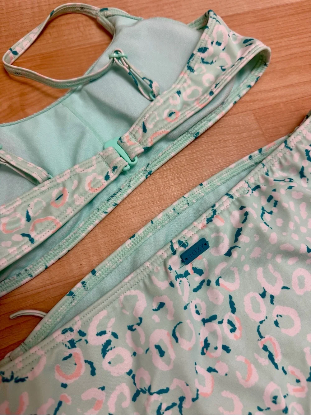 Roxy green adjustable