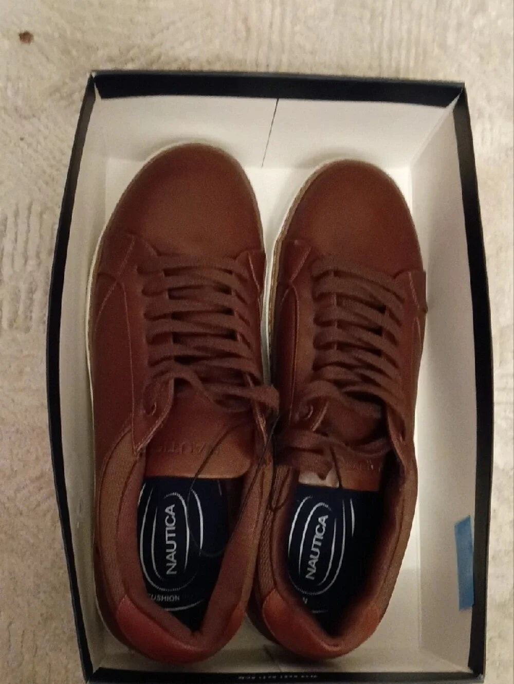 Nautica sleek brown