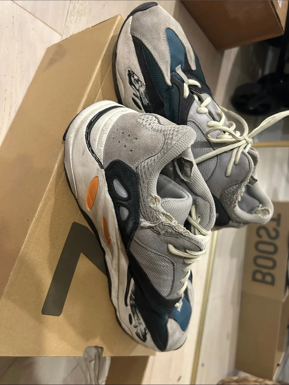 Yeezy base perfect 700