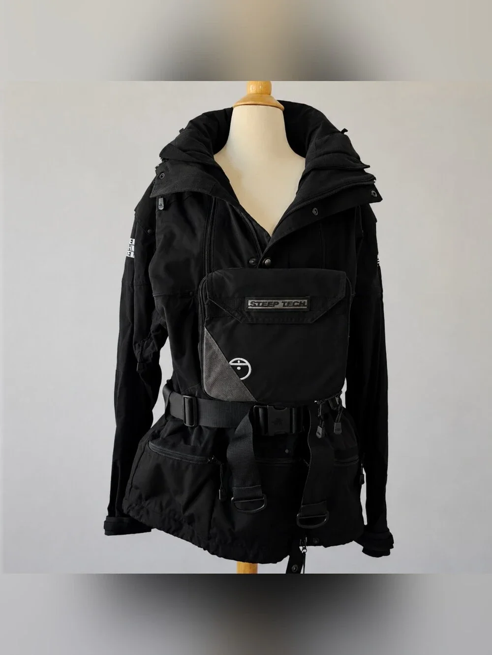 ⚫ TNF Steep Tech ⚫
