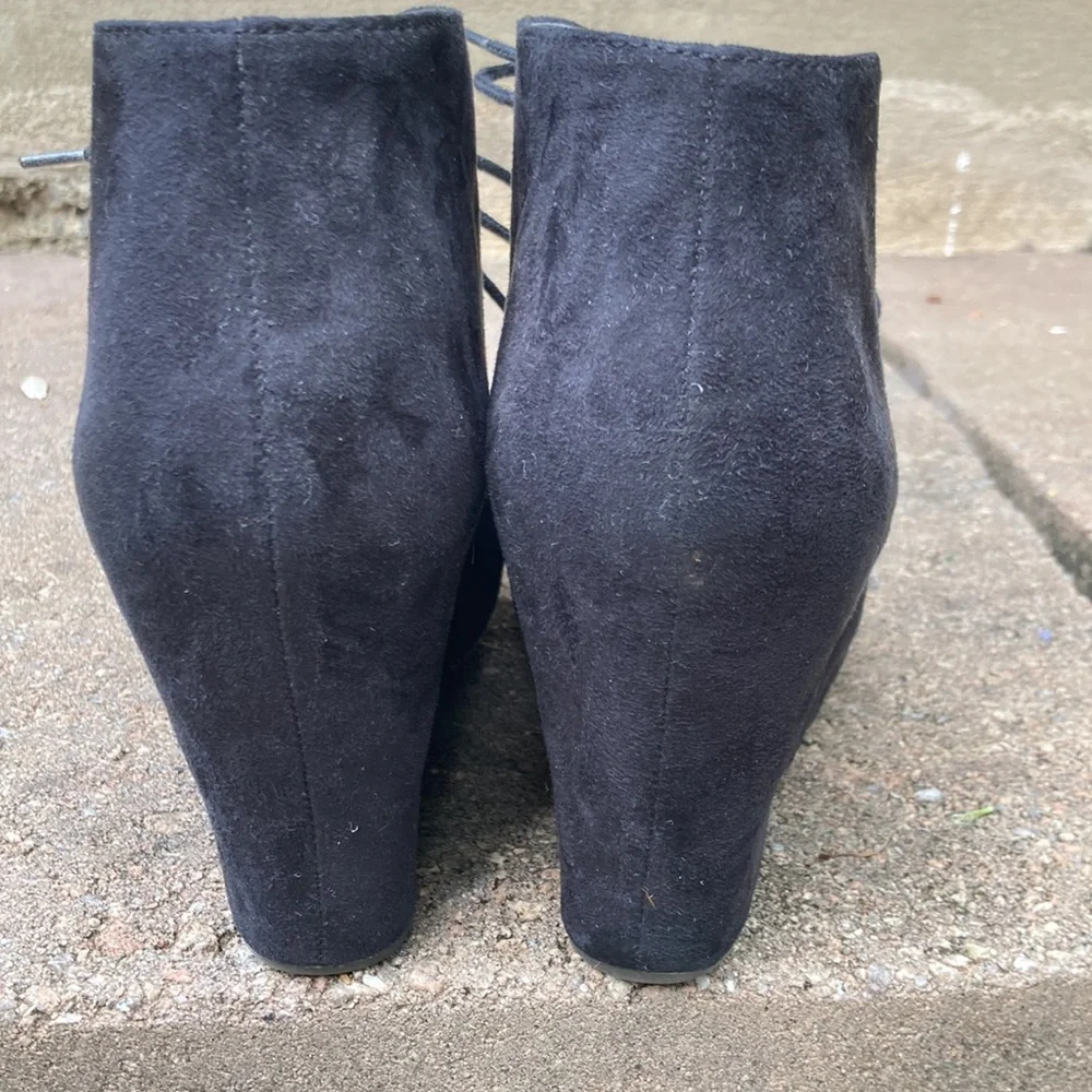X-APPEAL‎ Black Suede Wedges “Flynn”